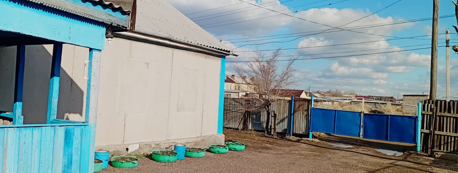 Частный дом в центре поселка