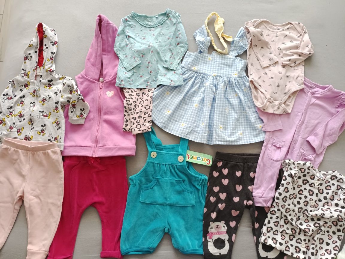 Пакет одежды для девочки 6-9 месяцев (за все 2000)