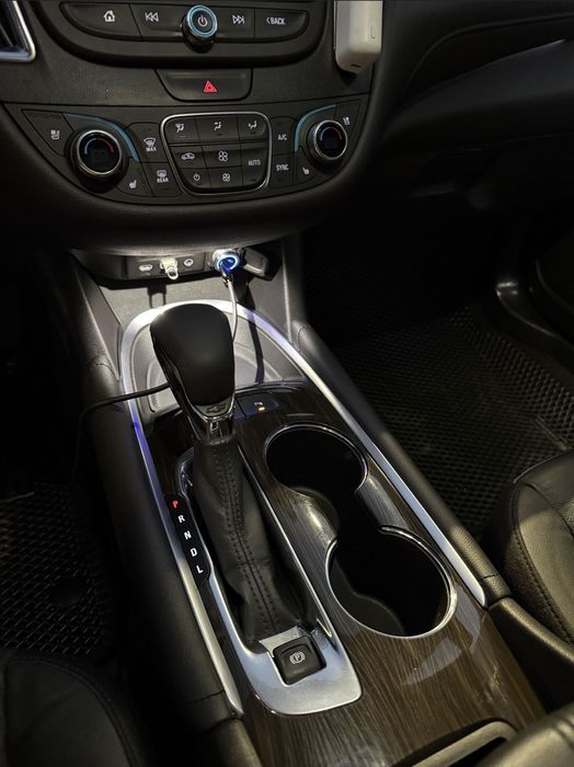 Malibu 2 Premier 2022 qora SROCHNA SOTILADI!!