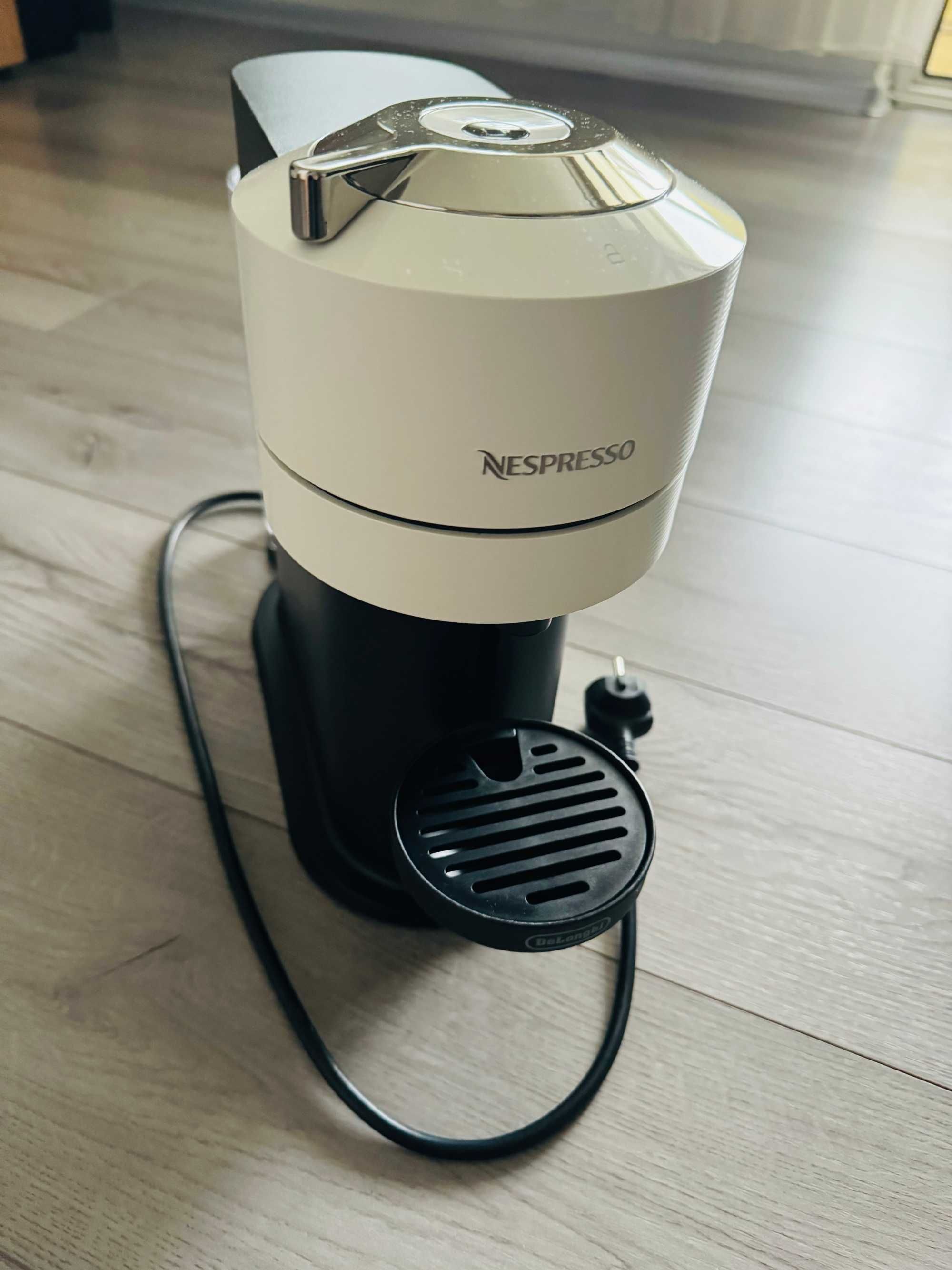 Кафемашина Nespresso Vertuo Next - White + 4 кутии капсули
