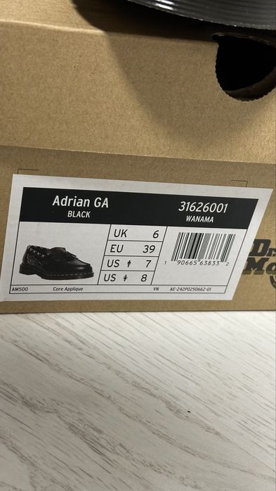 Dr. Martens - Adrian GA
