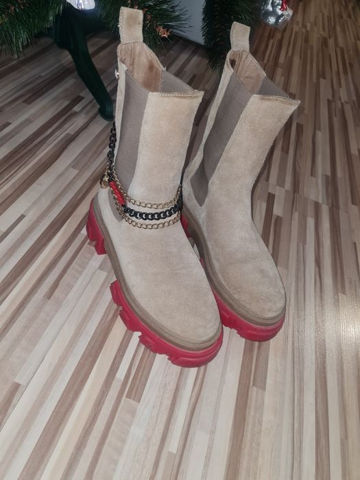 Боти Carinii 37-38 номер