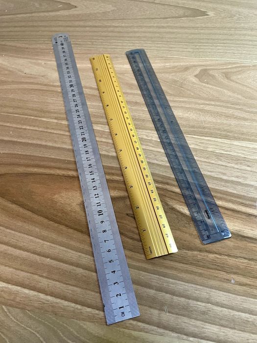 Набор линеек (3 шт.) / Hukmdorlar to'plami (3 dona).