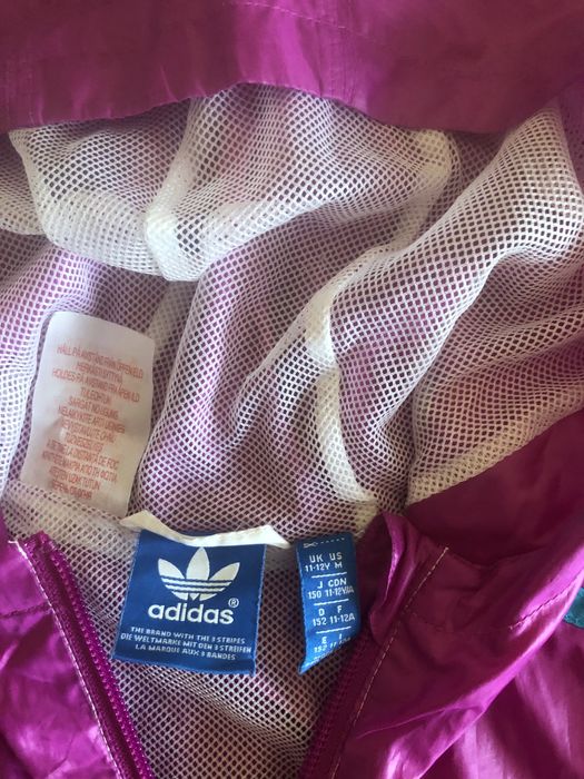 Adidas  2 bucati  pentru fete de 11/12 ani!