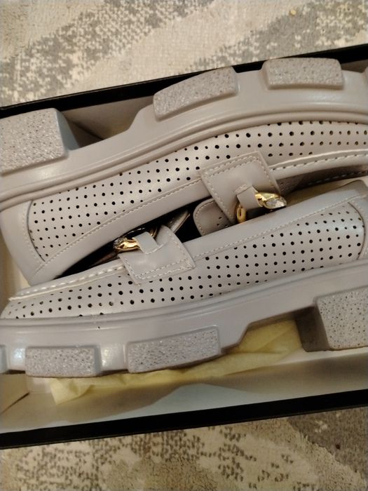 Продаются лоферы