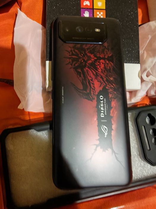 Asus Rog phone Diablo,512gb,16ram,5G,Hellfire Red