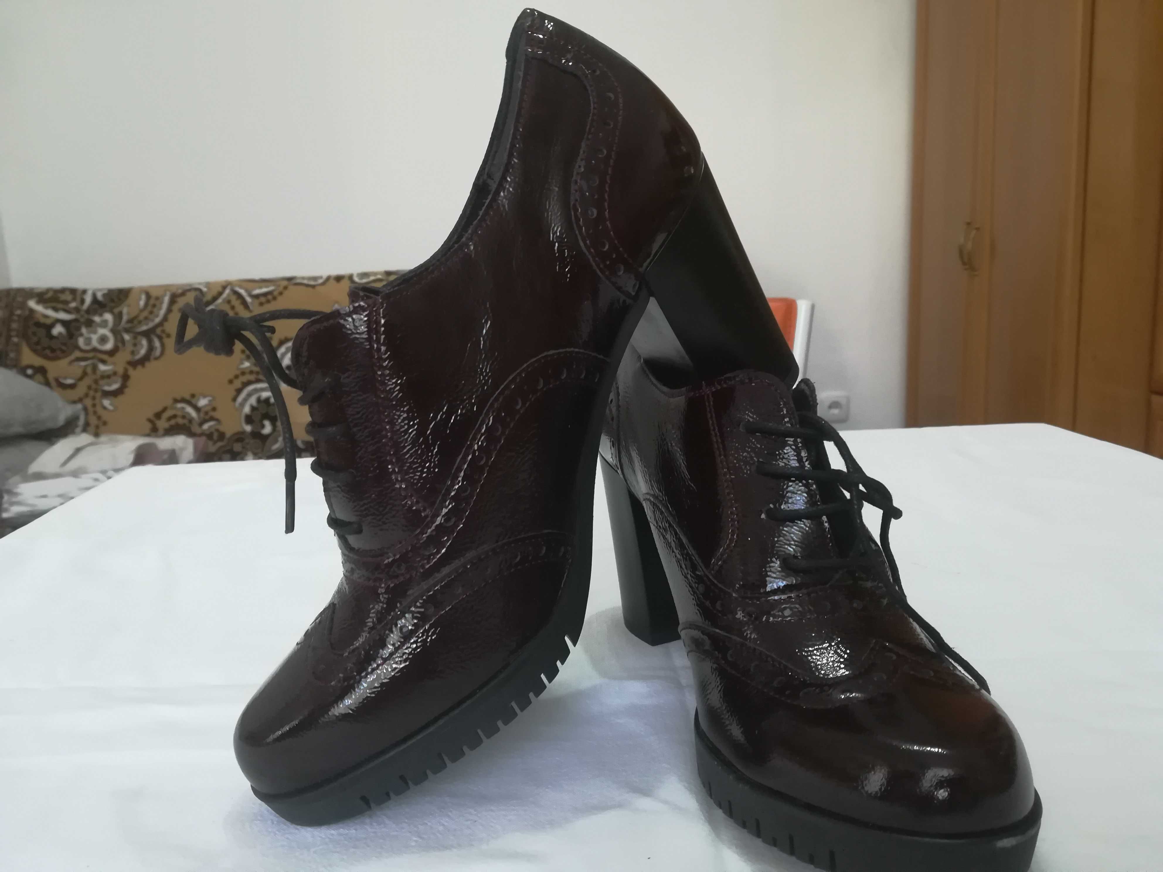 Pantofi dama eleganți