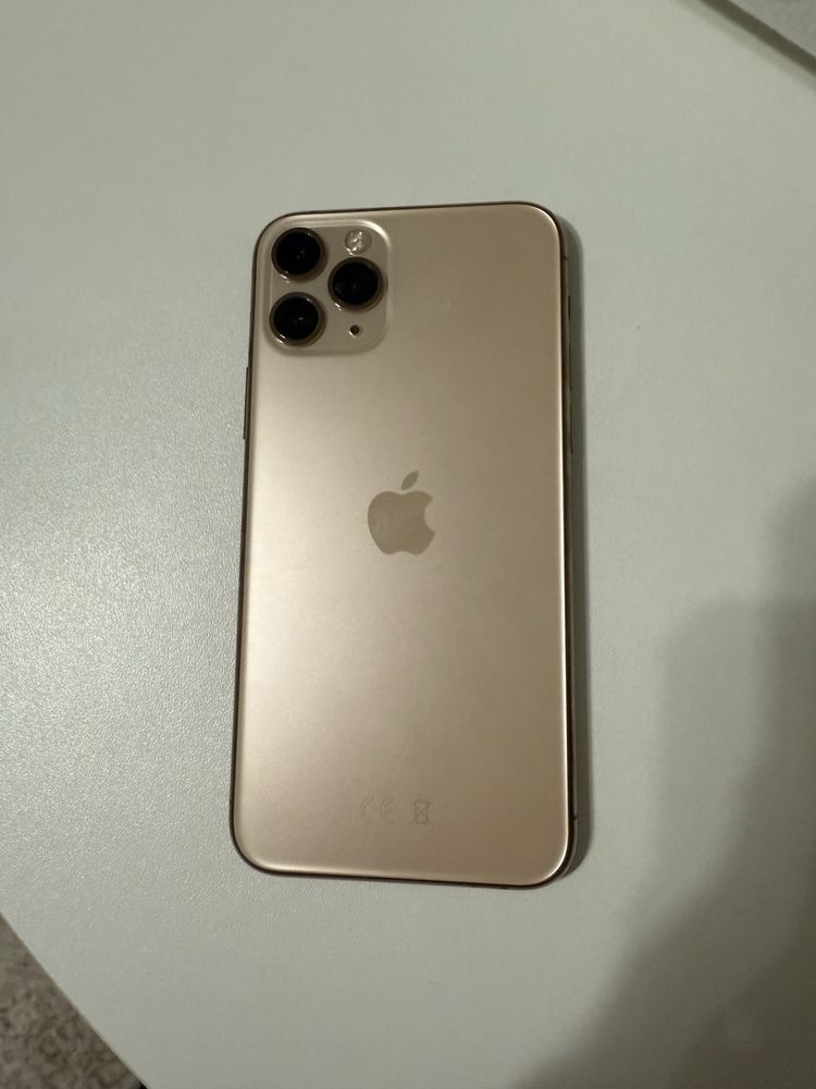Iphone 11 pro в хорошем состоянии
