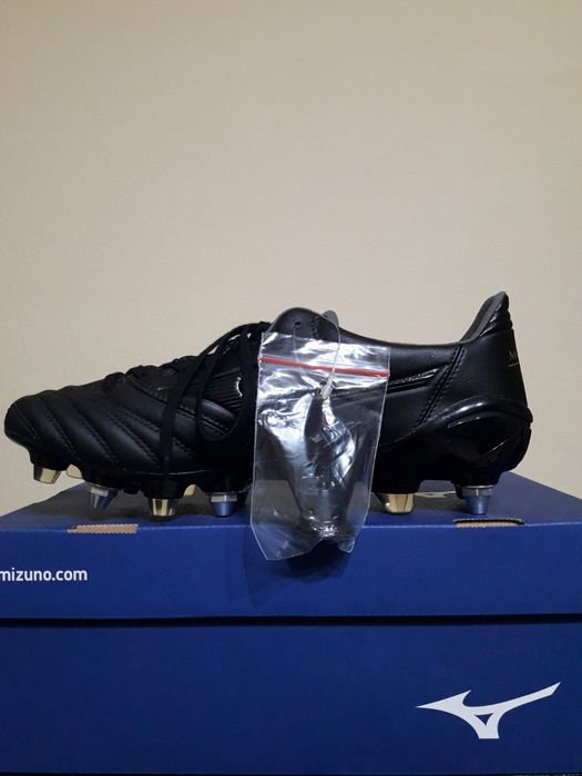 Професионални бутонки MIZUNO MORELIA NEO II MIX номер 39