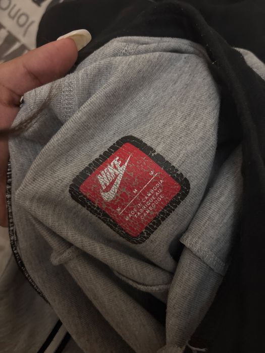 Nike tech fleece сив