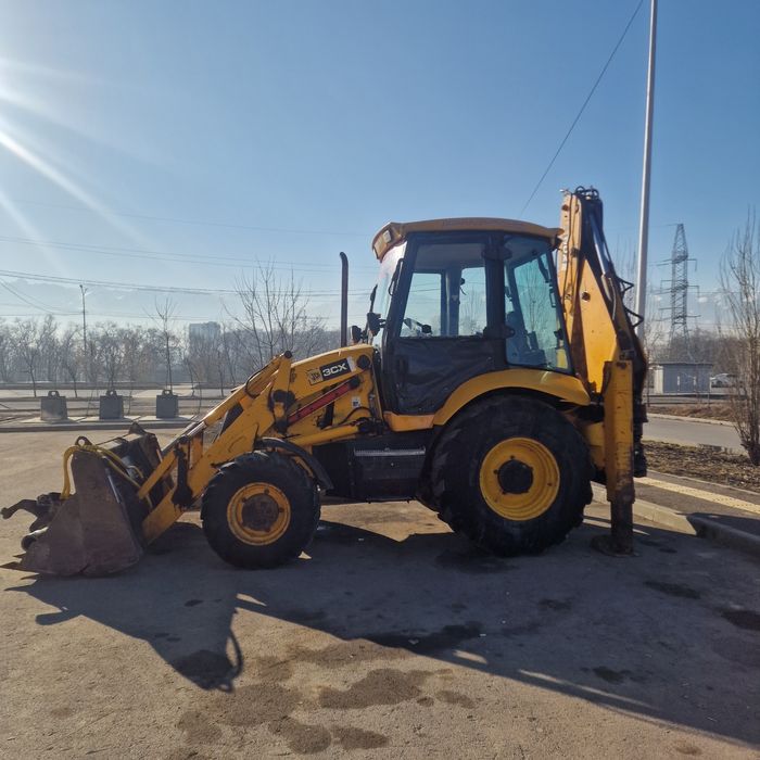 Ямобур, Экскаватор погрузчик 3/1 сваи.