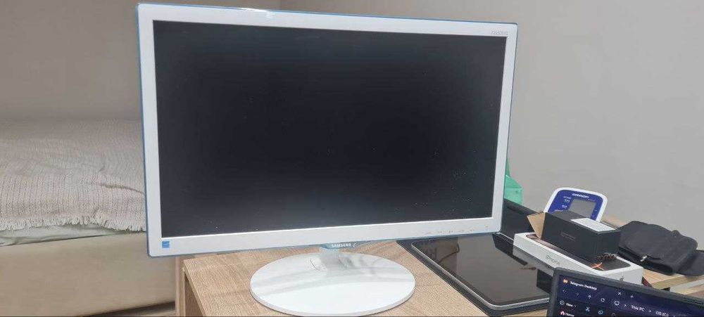 Монитор Samsung 21.5" S22D391Q