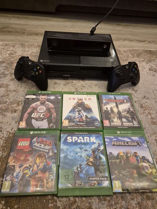 Xbox One + Kinect + 2 controllere + jocuri