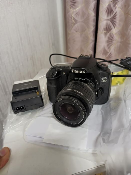 Фотоаппарат  - canon 60d,  камера (видео тоже снимает)