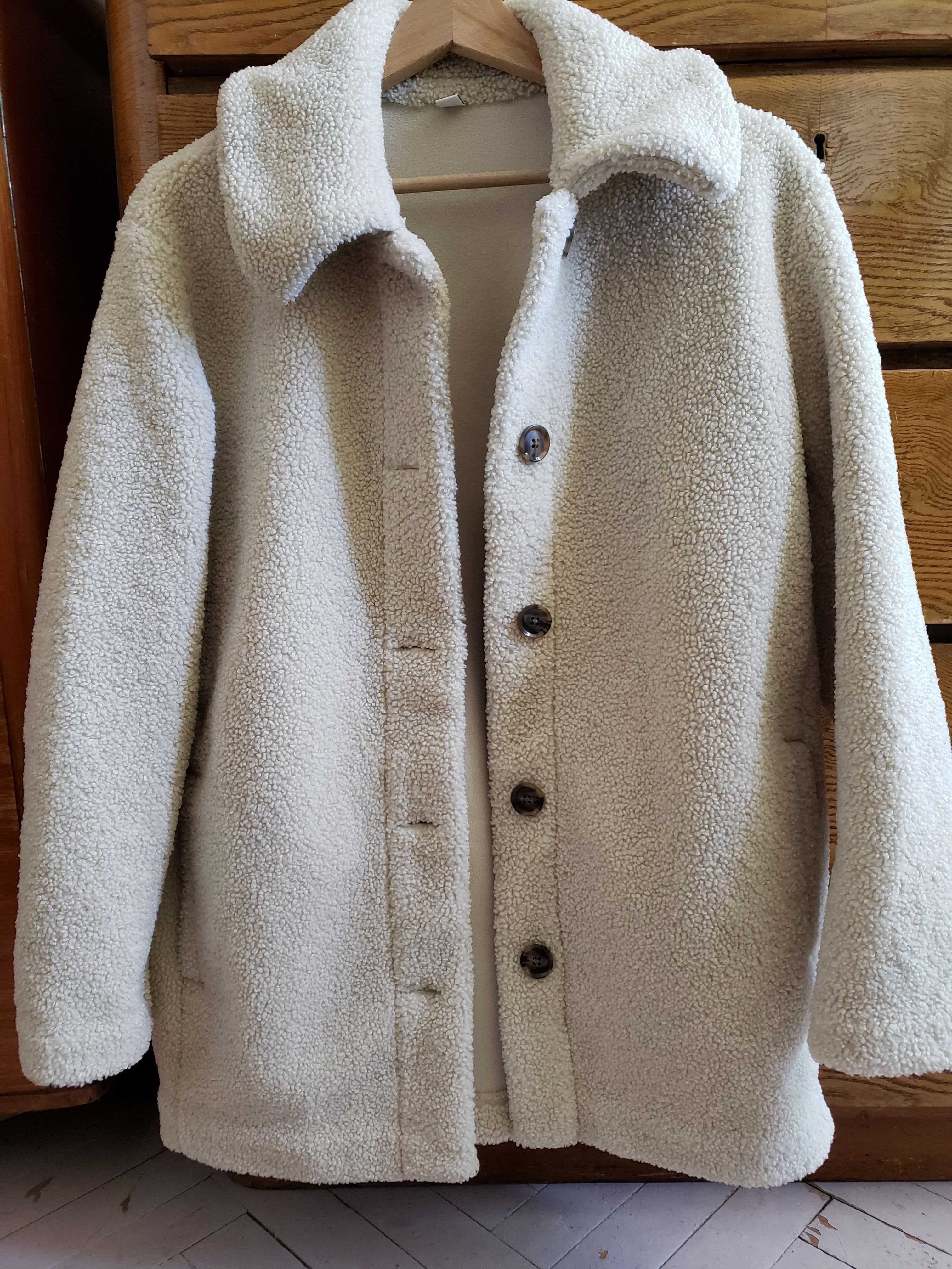 Uniqlo яке тип риза каракул