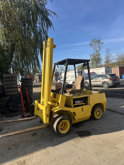 Stivuitor diesel ridica 5.5 metri motostivuitor greutate 7 tone