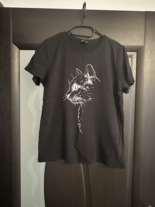 Tricouri dama 9 bucati …toate 80 lei