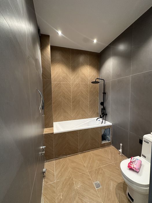 Продается квартира 3/6/8 в новостройке Иззат