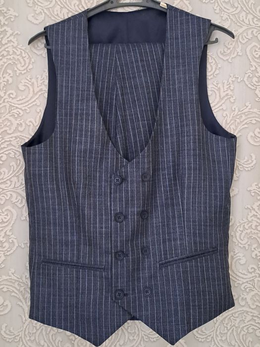 Костюм мужской новый