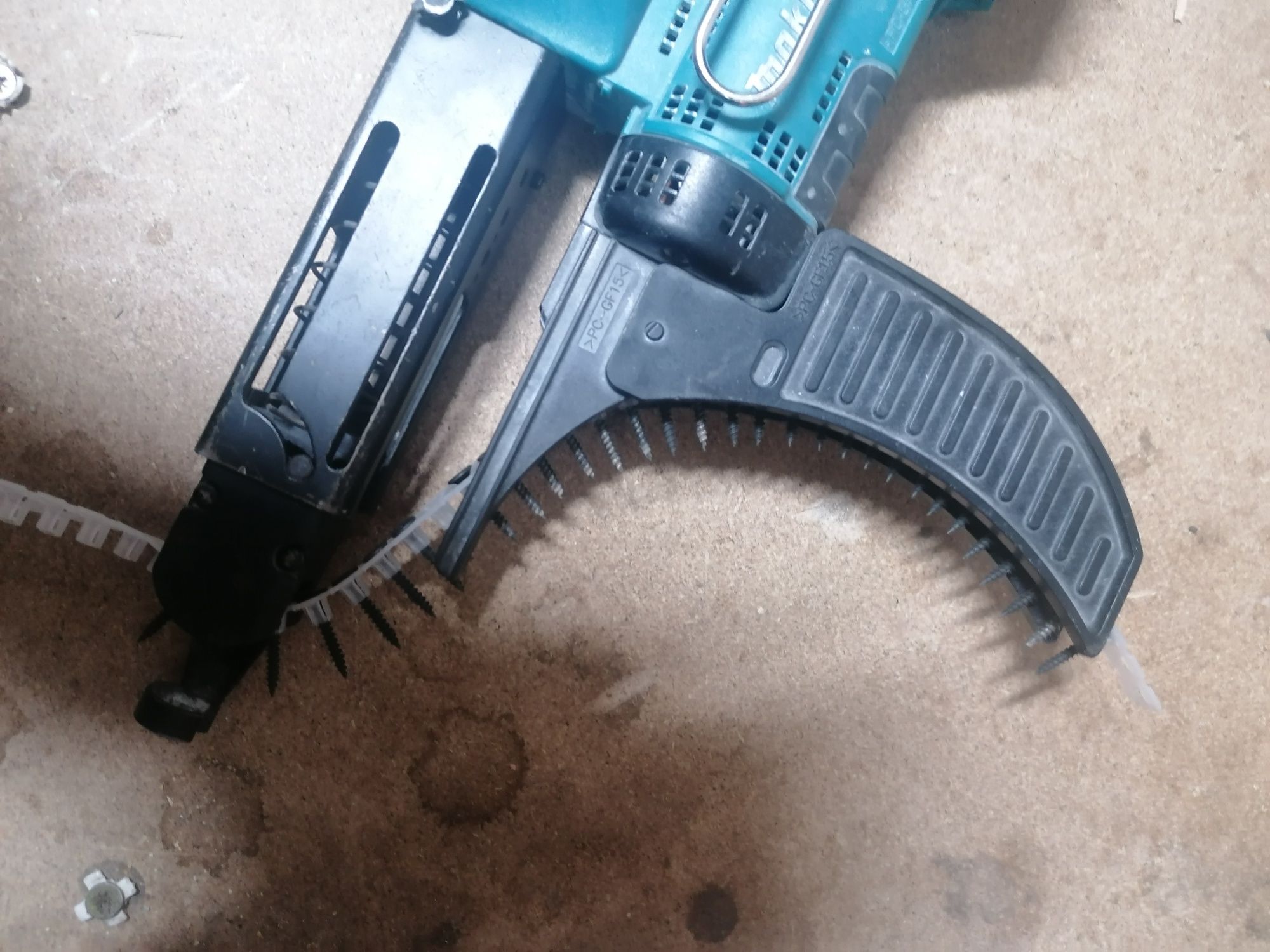Autofiletante makita rigips