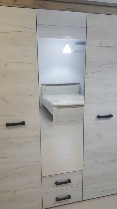 Proprietar Inchiriez Garsoniera Militari Residence