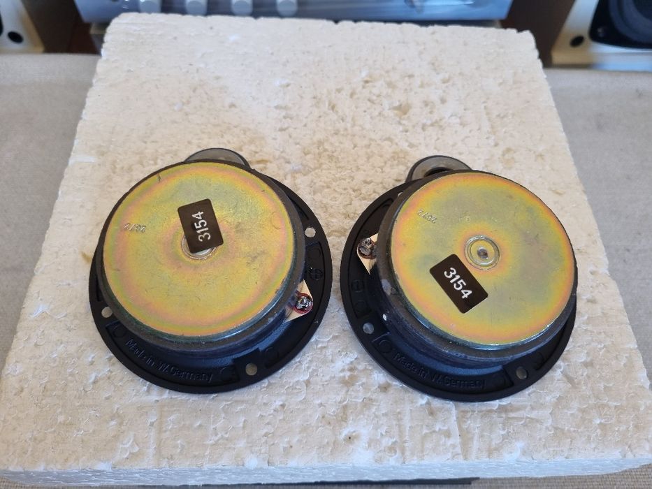 Set Difuzoare Medii Canton. 5 ohms, 40 watts, 9,5 cm. Impecabile.