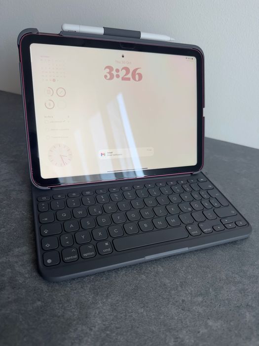 logitech slim folio iPad 10th gen / A16