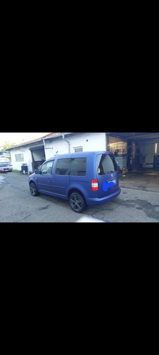 Vând volkswagen caddy