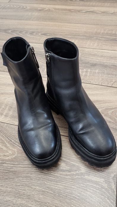 Продам осенние сапоги