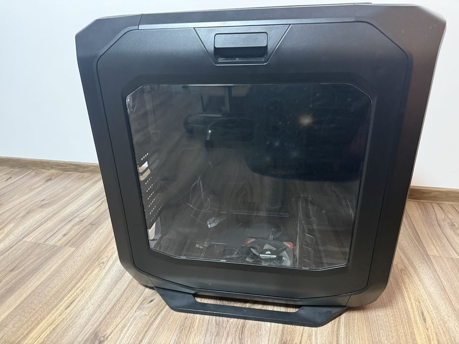 Carcasa PC Big Tower