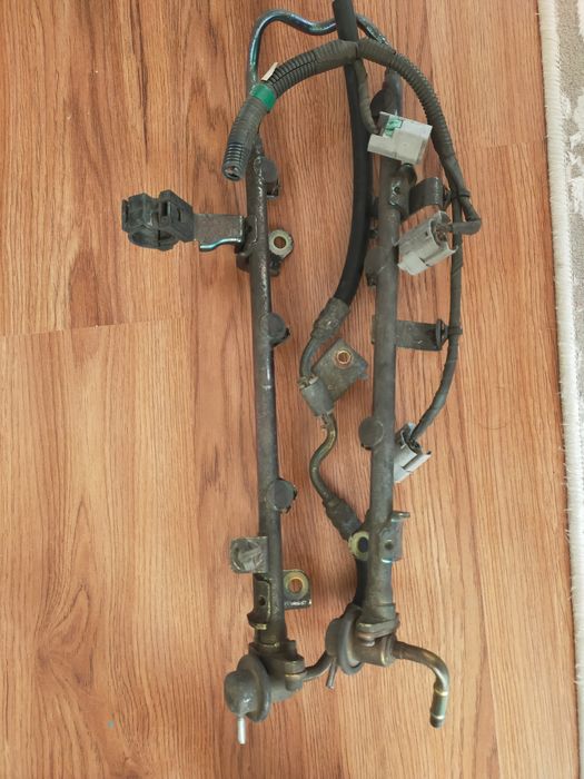 Топливная рампа Ниссан максима А33