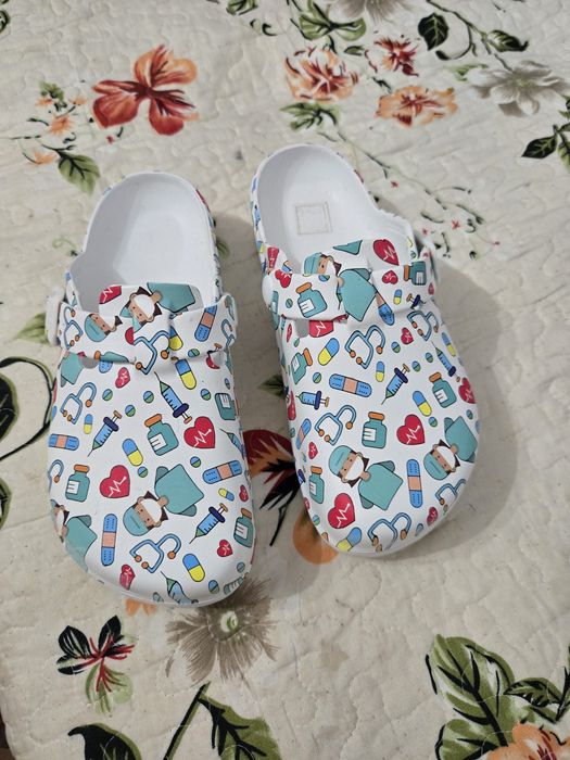 Papuci medicinalifoarte usori