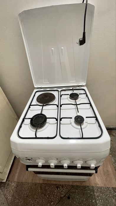 Газовая плита с электрической комфоркой