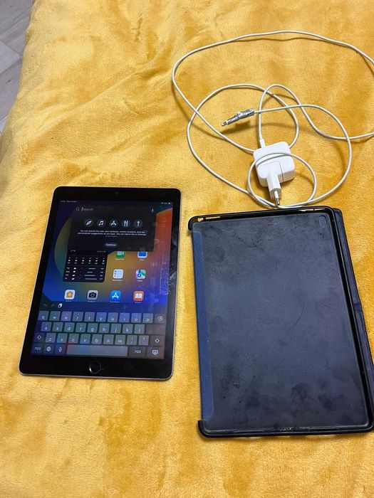 iPad Pro 9.7 inch A1674 128GB LTE WiFi + Cellular