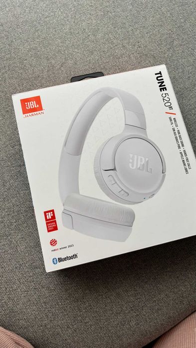 Безжични слушалки с микрофон JBL - Tune 520BT, бели - Нови