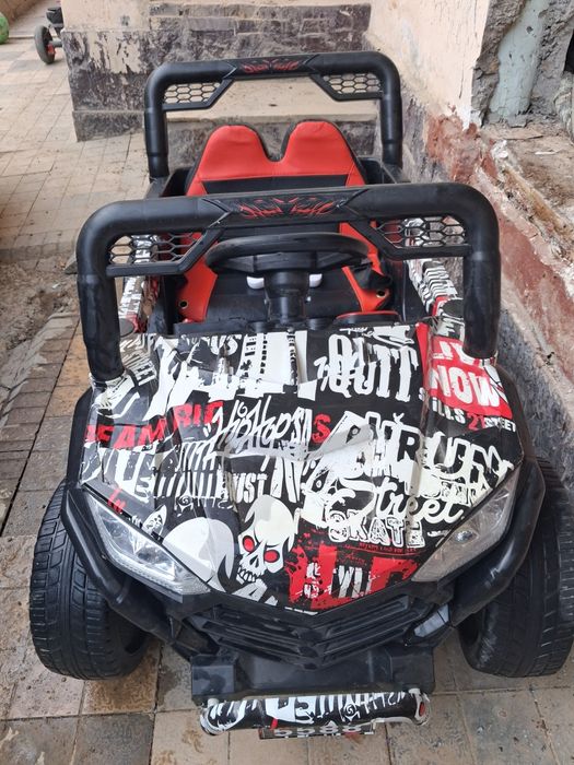 Elektr moshina sotiladi. Xolati alo