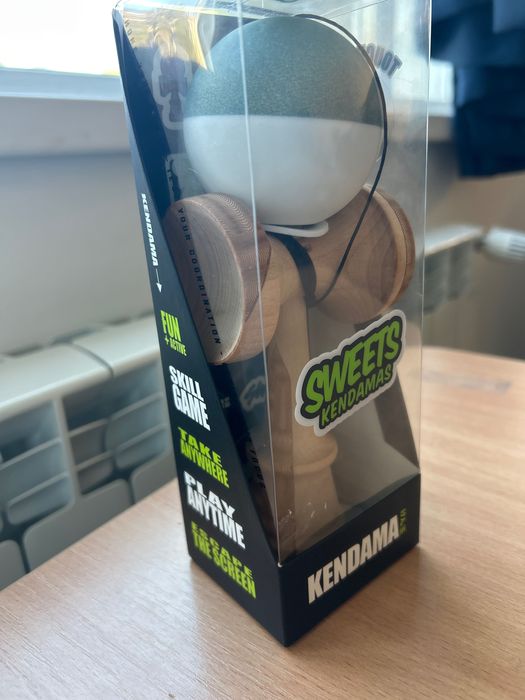 sweets kendama broken shape disco bomber
