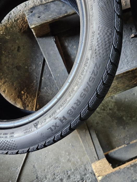 4 anvelope vara 225 45 18 Continental 2023 Runflat