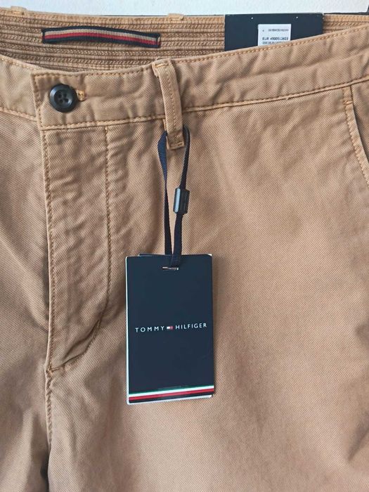 Pantaloni Tommy Hilfiger – Bej, Barbati