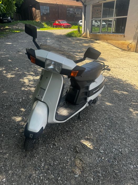 Scuter peugeot  de vanzare