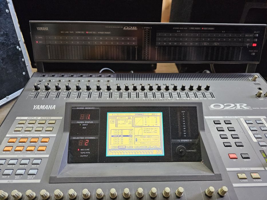 Mixer Digital pasiv Yamaha O2R Profesional cu case transport
