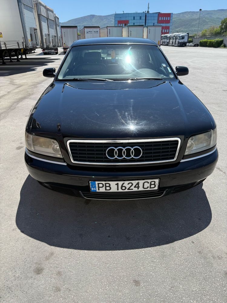 Audi A8 2.5 V6 Quattro