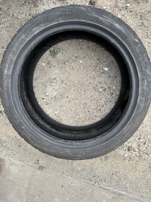 Продам б/у всесезонные шины 5 шт 225/45/R18