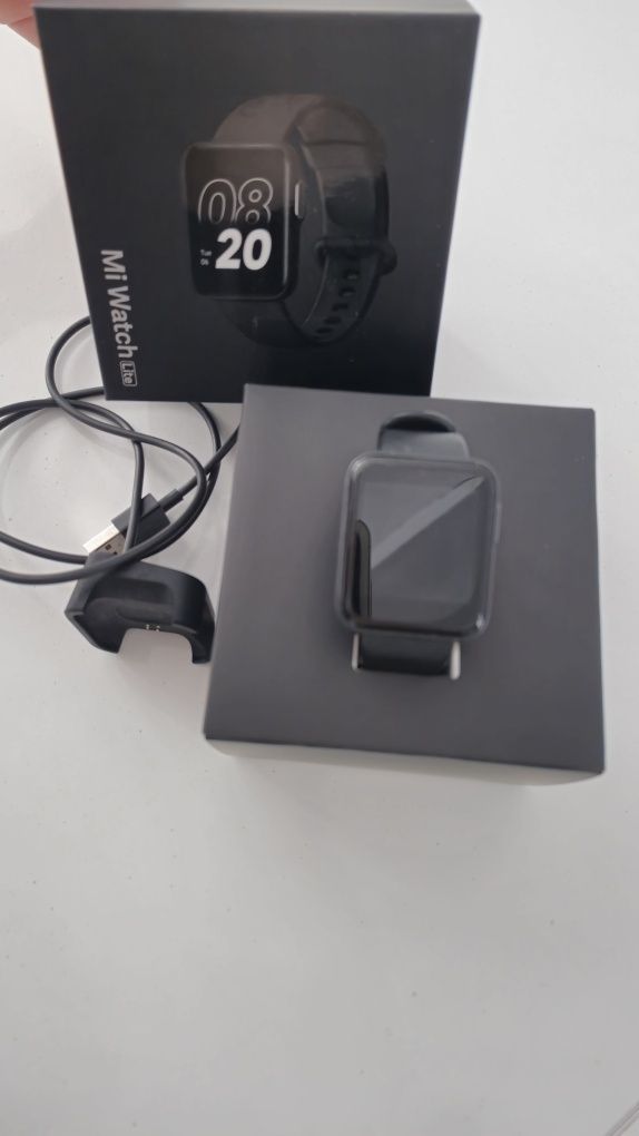 Смарт часовник Smartwatch Xiaomi Mi Watch Lite