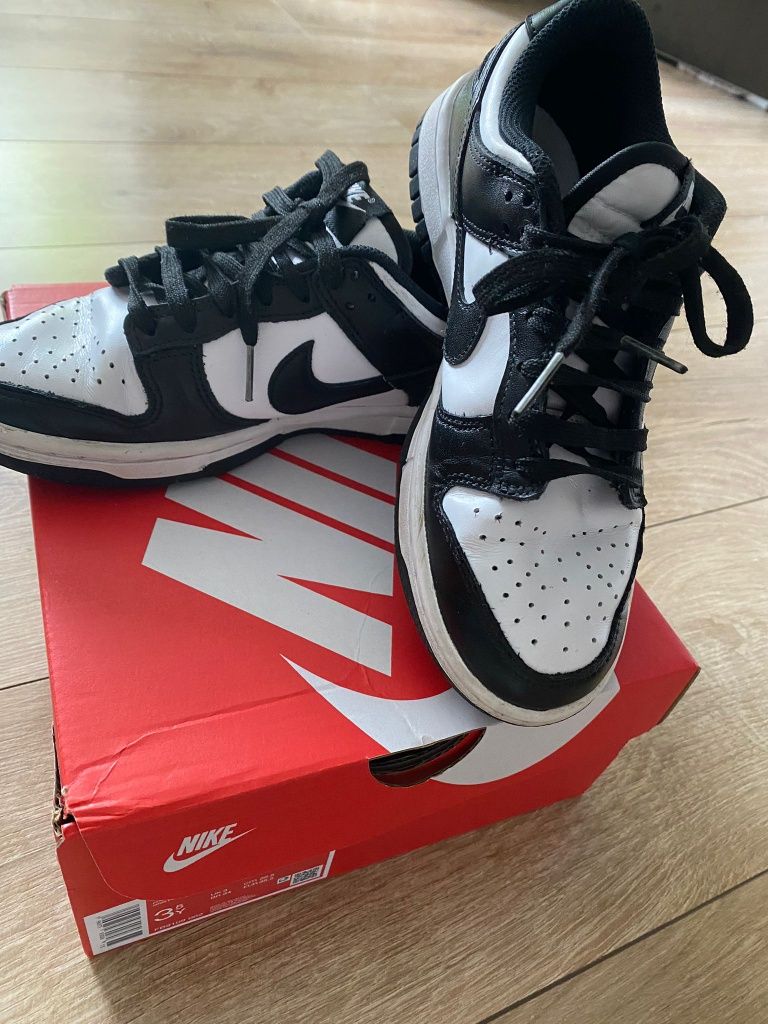Nike dunk low Panda 35.5