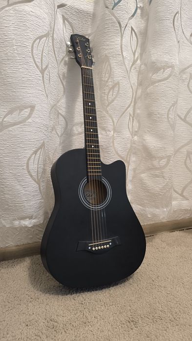 акустическая гитара