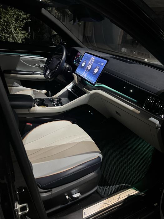 BYD Song plus gibrid Champion