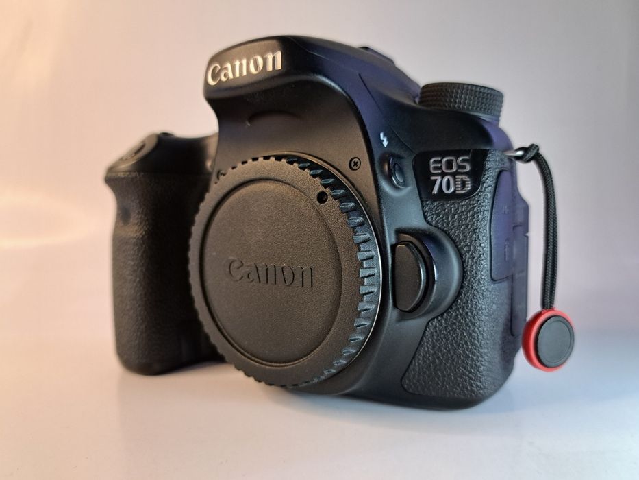 Canon 70D body + canon 18-135mm lens