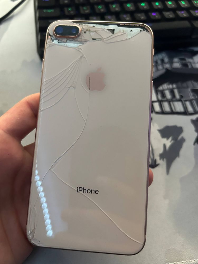 Продам iphone 8 plus