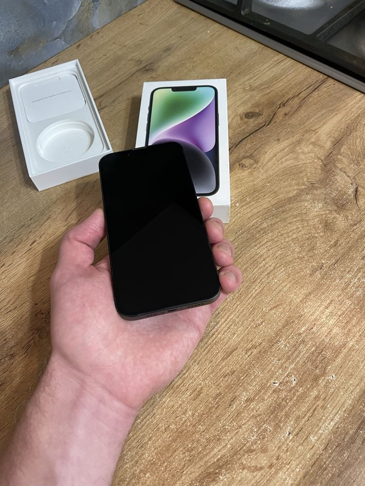 Iphone 14 емкость92%